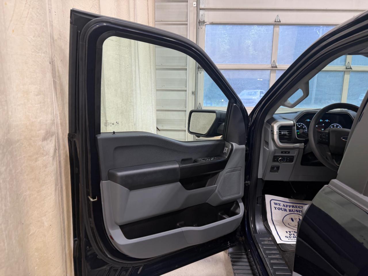 Ford F-150 XL 4WD SuperCrew 5.5' Box 2022