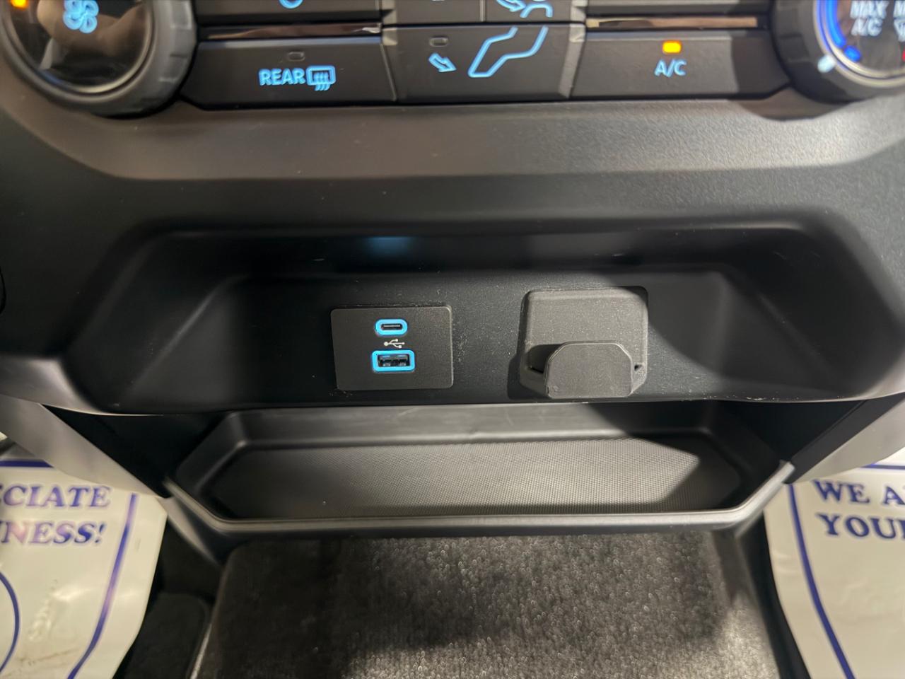 Ford F-150 XL 4WD SuperCrew 5.5' Box 2022