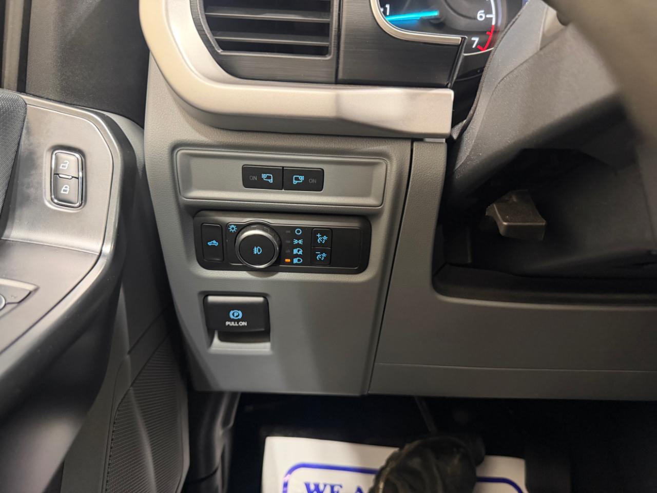Ford F-150 XL 4WD SuperCrew 5.5' Box 2022
