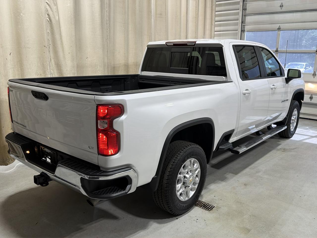 Chevrolet Silverado 2500HD 4WD Crew Cab 159" LT 2023
