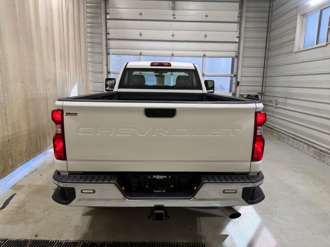 Chevrolet Silverado 2500HD 4WD Reg Cab 142" Work Truck 2022