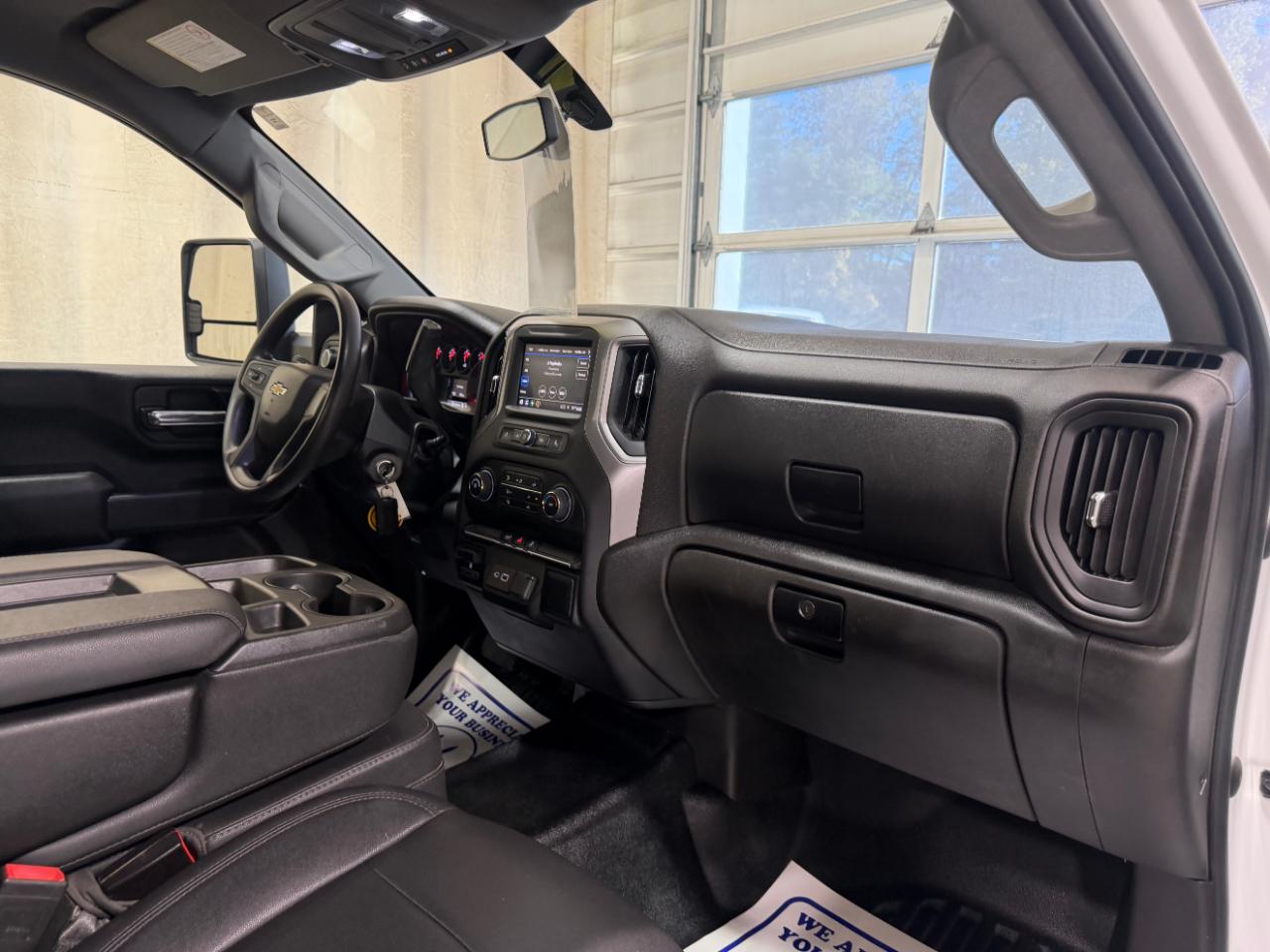Chevrolet Silverado 2500HD 4WD Reg Cab 142" Work Truck 2022