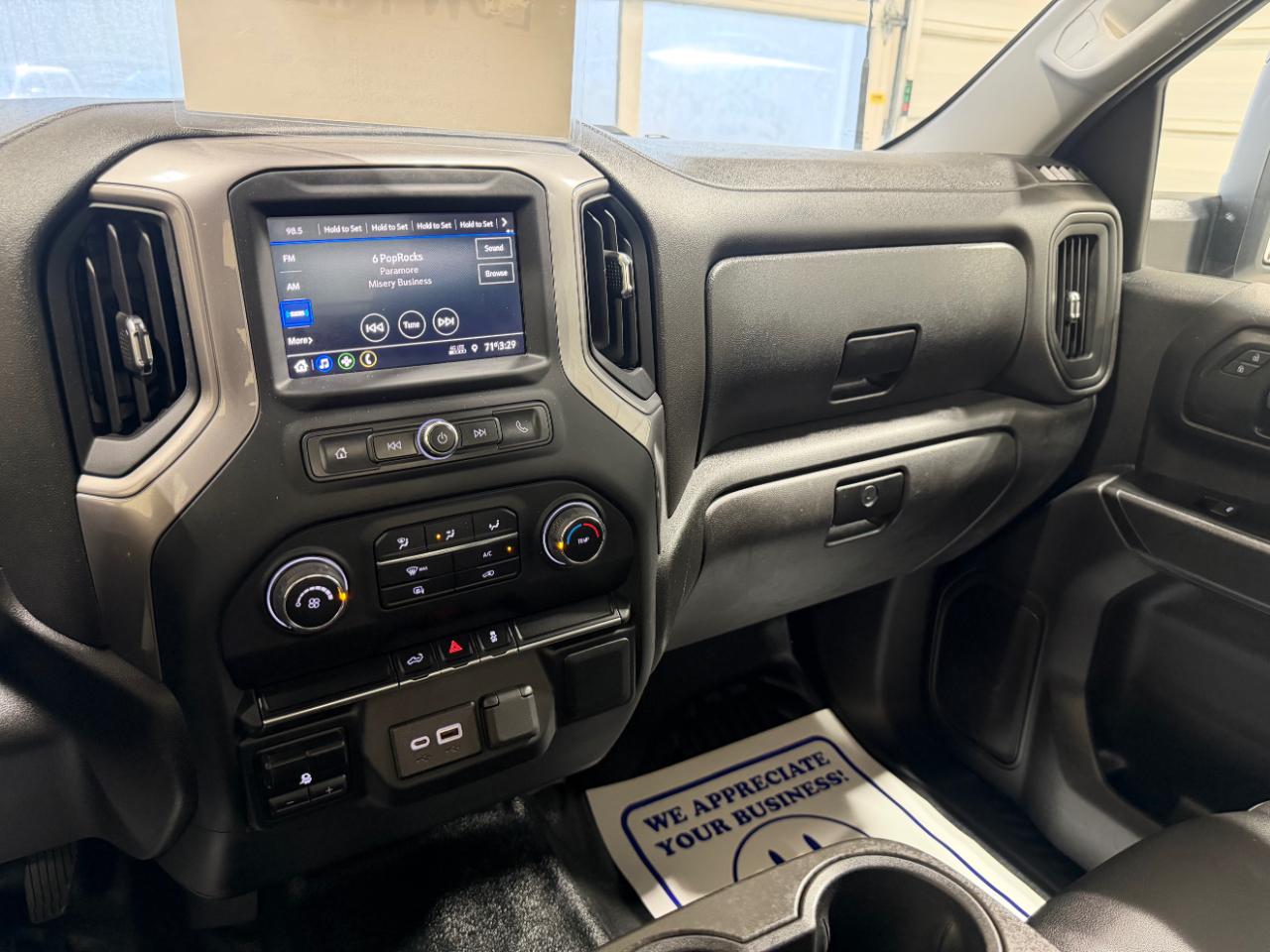 Chevrolet Silverado 2500HD 4WD Reg Cab 142" Work Truck 2022