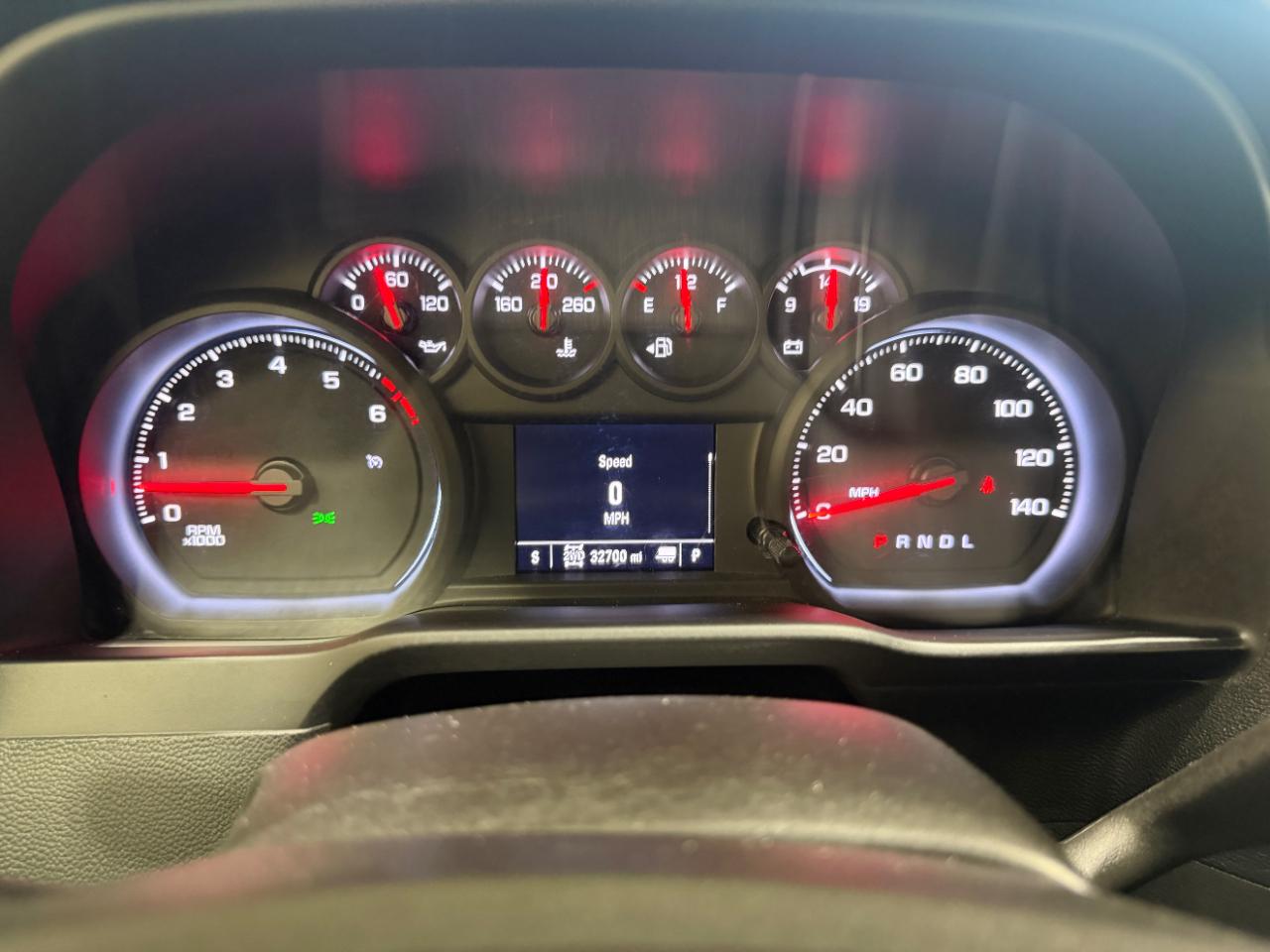 Chevrolet Silverado 2500HD 4WD Reg Cab 142" Work Truck 2022