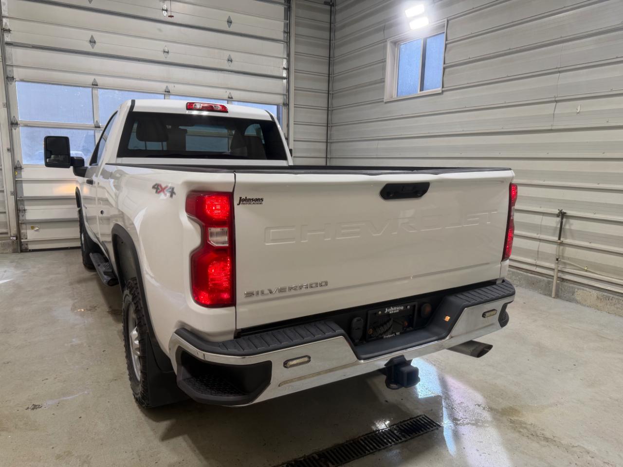 Chevrolet Silverado 2500HD 4WD Reg Cab 142" Work Truck 2022