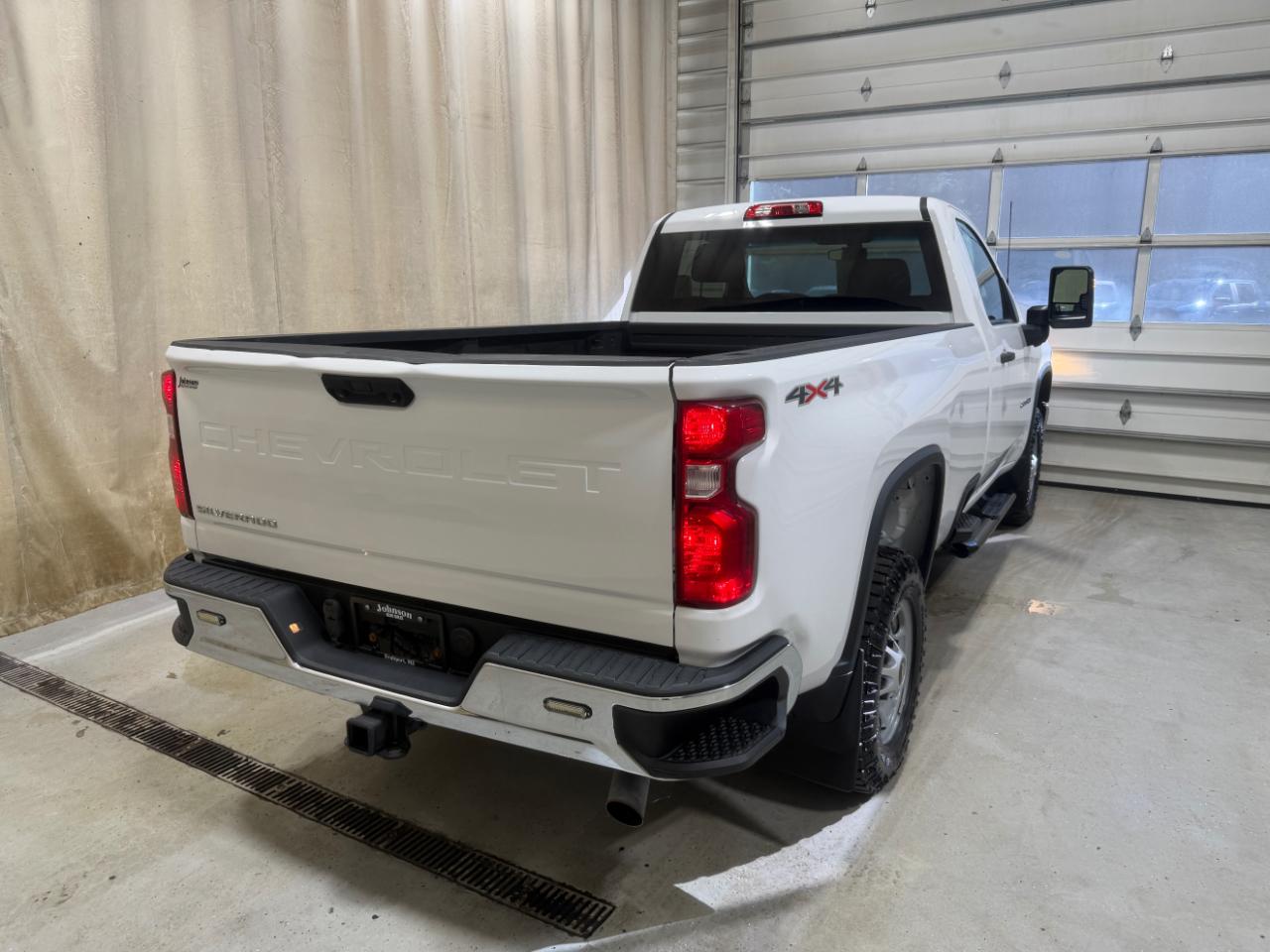 Chevrolet Silverado 2500HD 4WD Reg Cab 142" Work Truck 2022