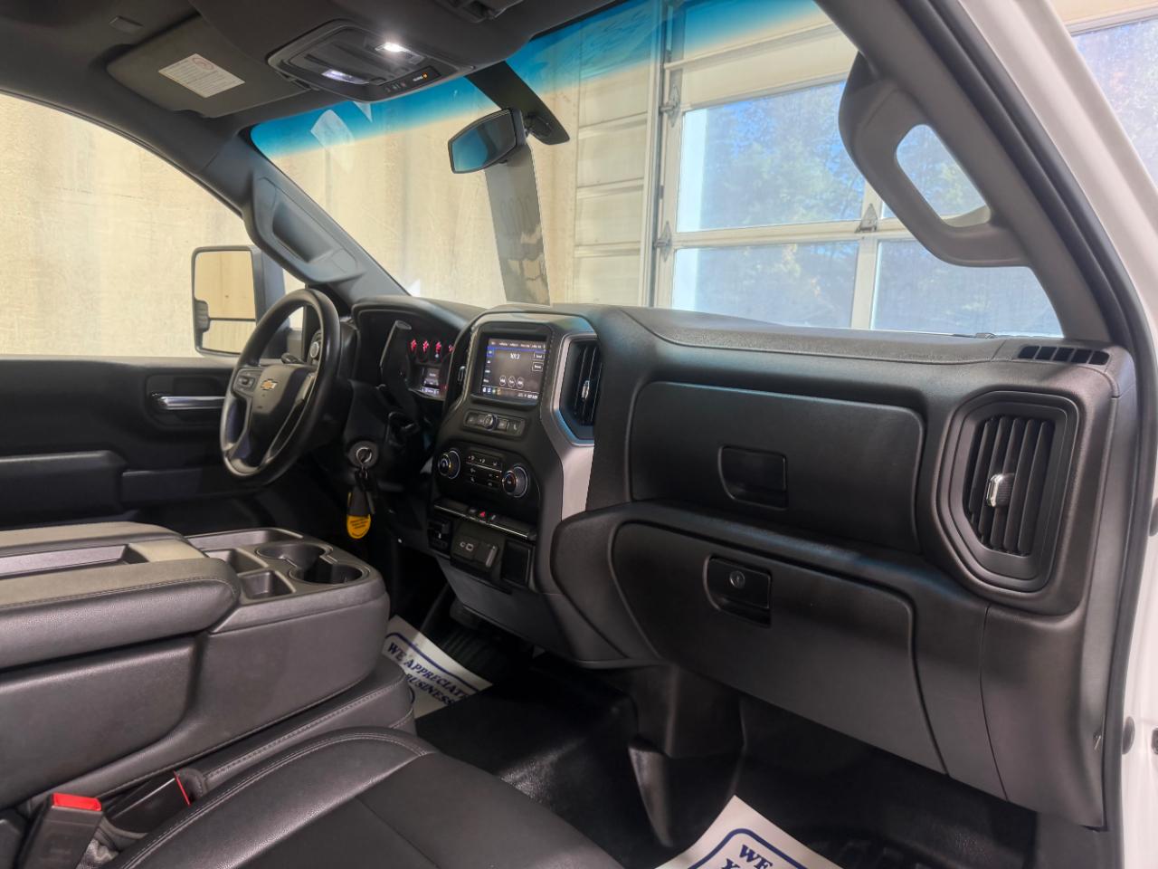 Chevrolet Silverado 2500HD 4WD Reg Cab 142" Work Truck 2022