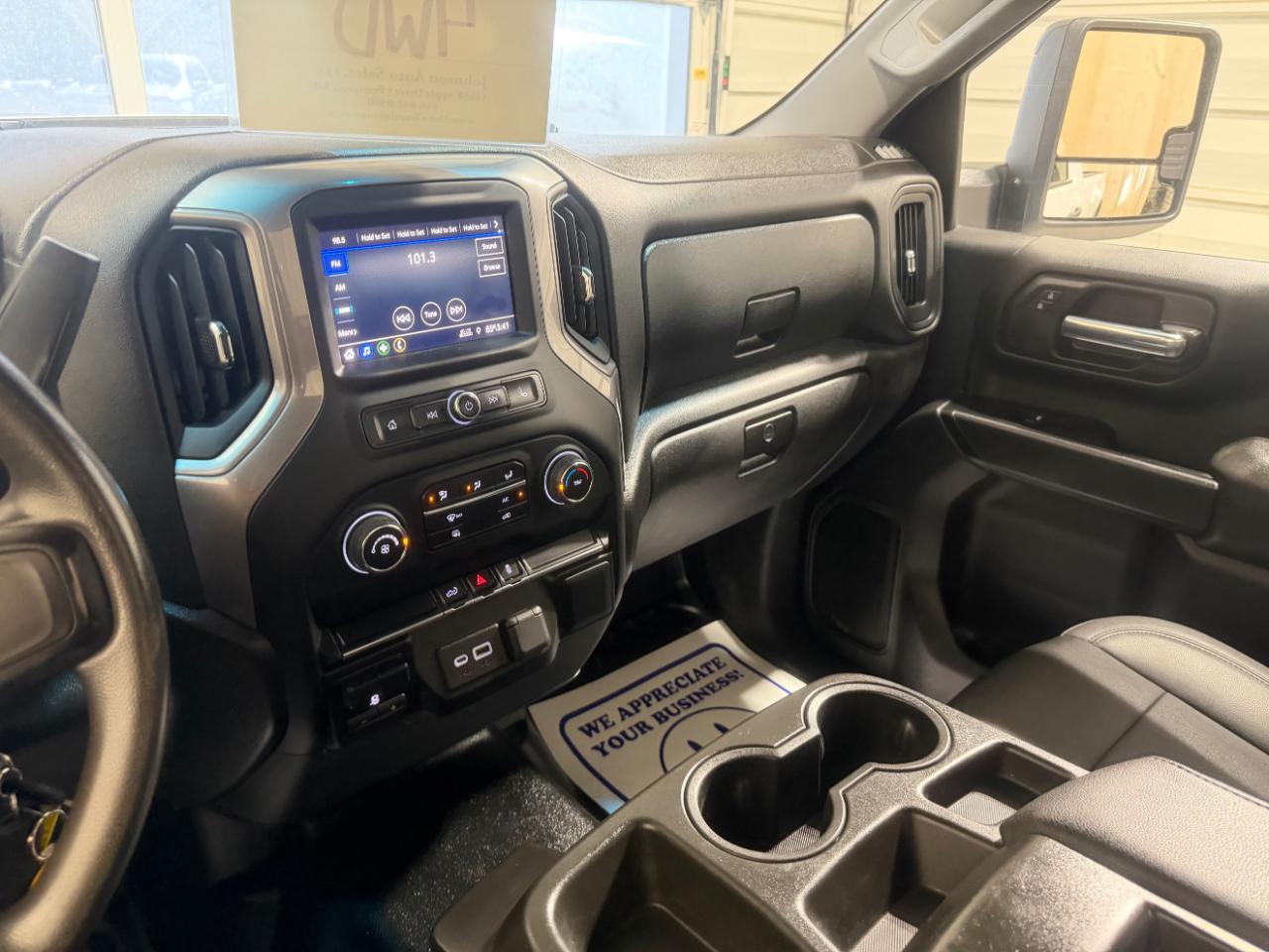 Chevrolet Silverado 2500HD 4WD Reg Cab 142" Work Truck 2022