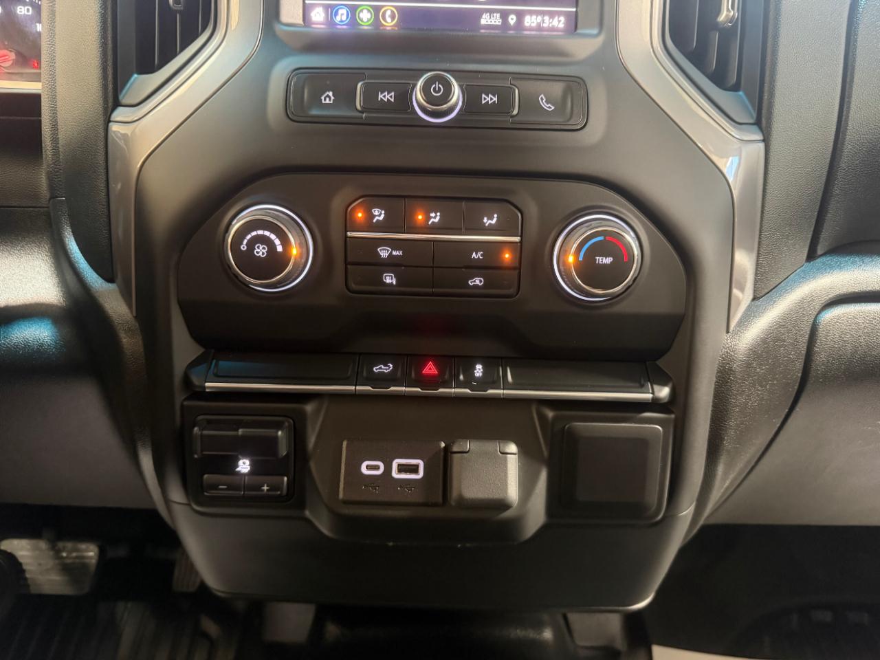 Chevrolet Silverado 2500HD 4WD Reg Cab 142" Work Truck 2022