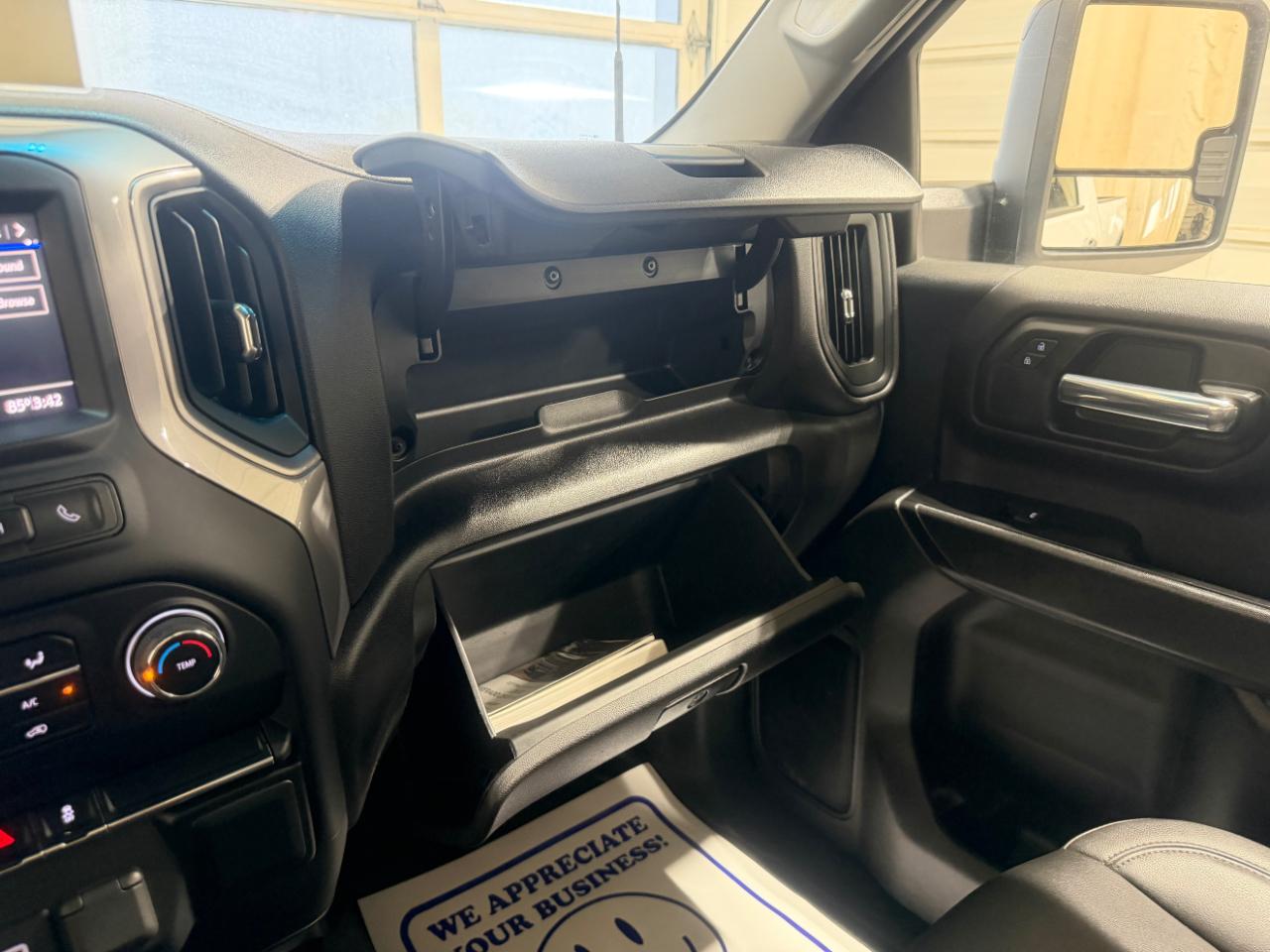 Chevrolet Silverado 2500HD 4WD Reg Cab 142" Work Truck 2022
