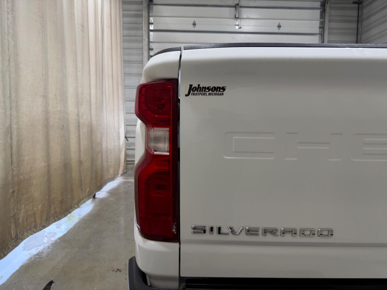 Chevrolet Silverado 2500HD 4WD Reg Cab 142" Work Truck 2022