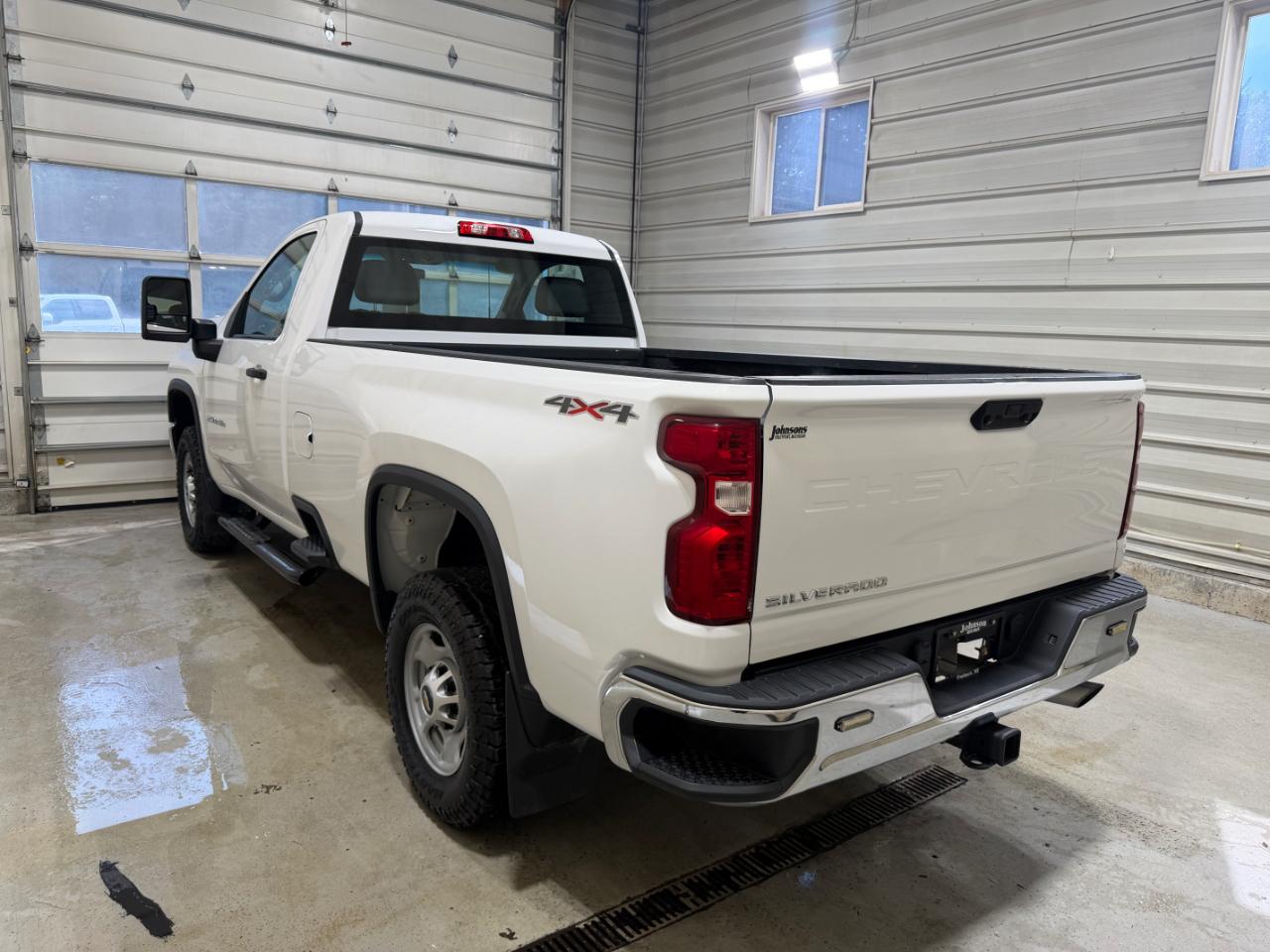 Chevrolet Silverado 2500HD 4WD Reg Cab 142" Work Truck 2022