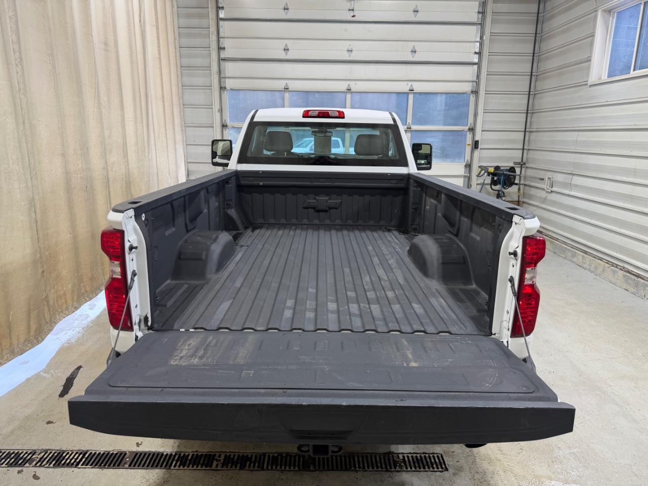 Chevrolet Silverado 2500HD 4WD Reg Cab 142" Work Truck 2022