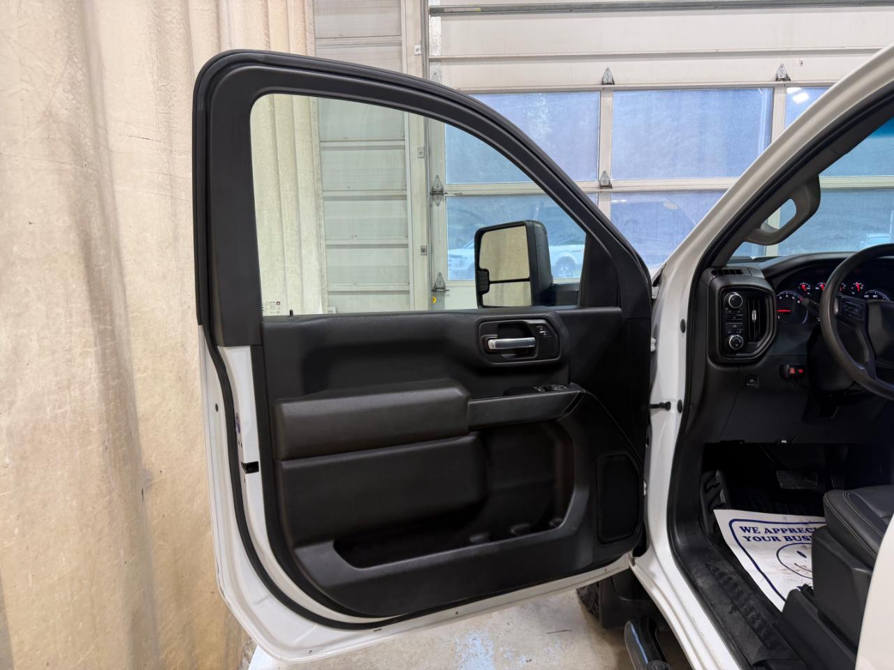 Chevrolet Silverado 2500HD 4WD Reg Cab 142" Work Truck 2022
