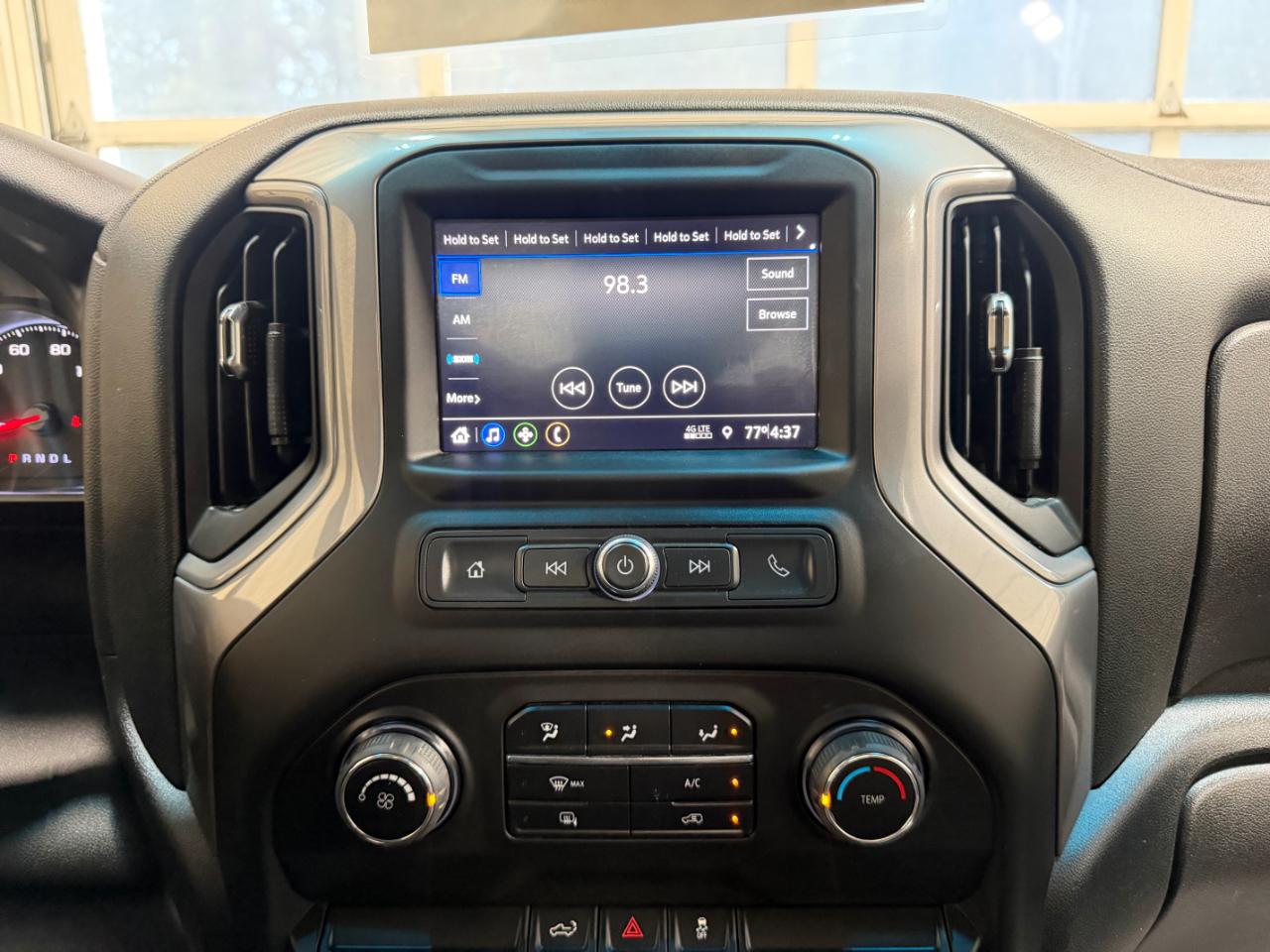 Chevrolet Silverado 2500HD 4WD Reg Cab 142" Work Truck 2022