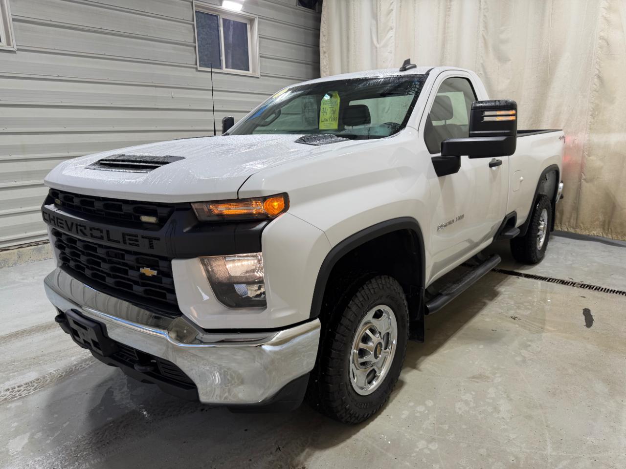 Chevrolet Silverado 2500HD 4WD Reg Cab 142" Work Truck 2022