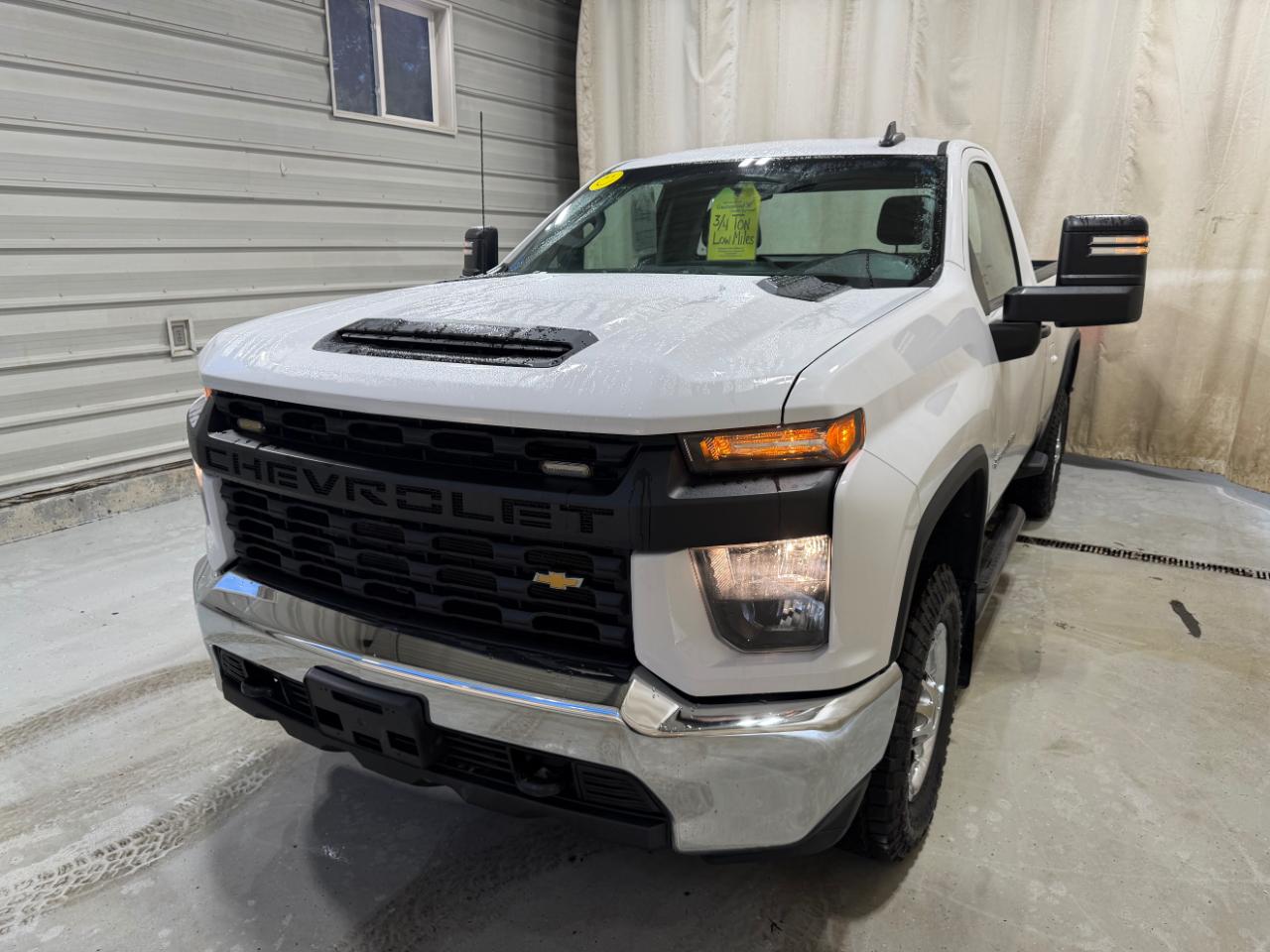 Chevrolet Silverado 2500HD 4WD Reg Cab 142" Work Truck 2022
