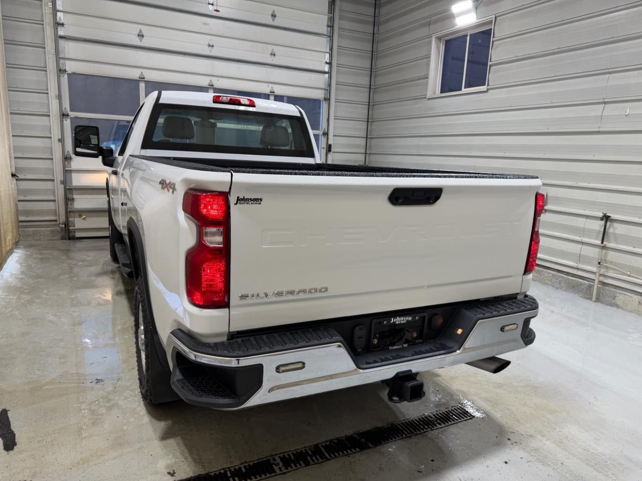 Chevrolet Silverado 2500HD 4WD Reg Cab 142" Work Truck 2022