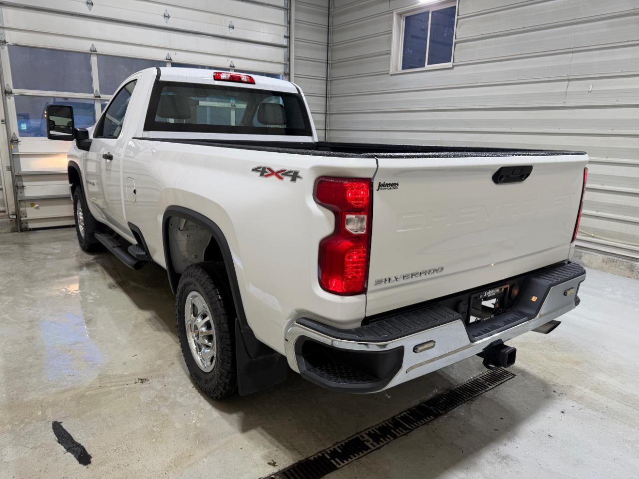 Chevrolet Silverado 2500HD 4WD Reg Cab 142" Work Truck 2022
