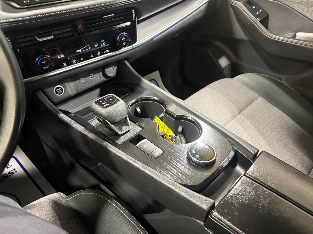 Nissan Rogue AWD SV 2022