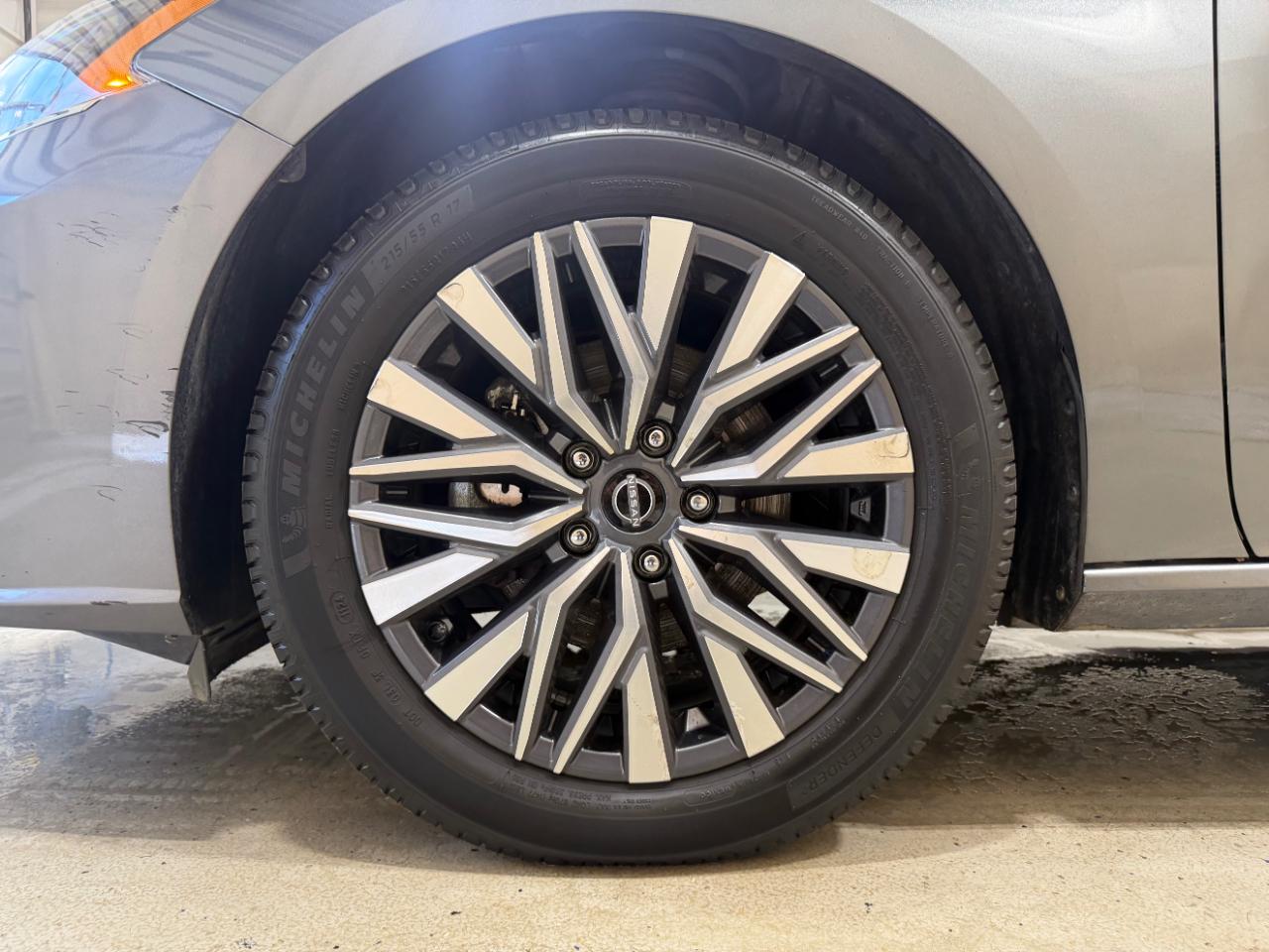 Nissan Altima 2.5 SV AWD Sedan 2023