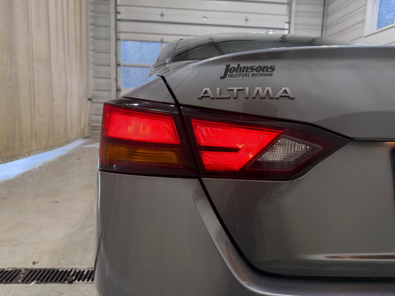 Nissan Altima 2.5 SV AWD Sedan 2023