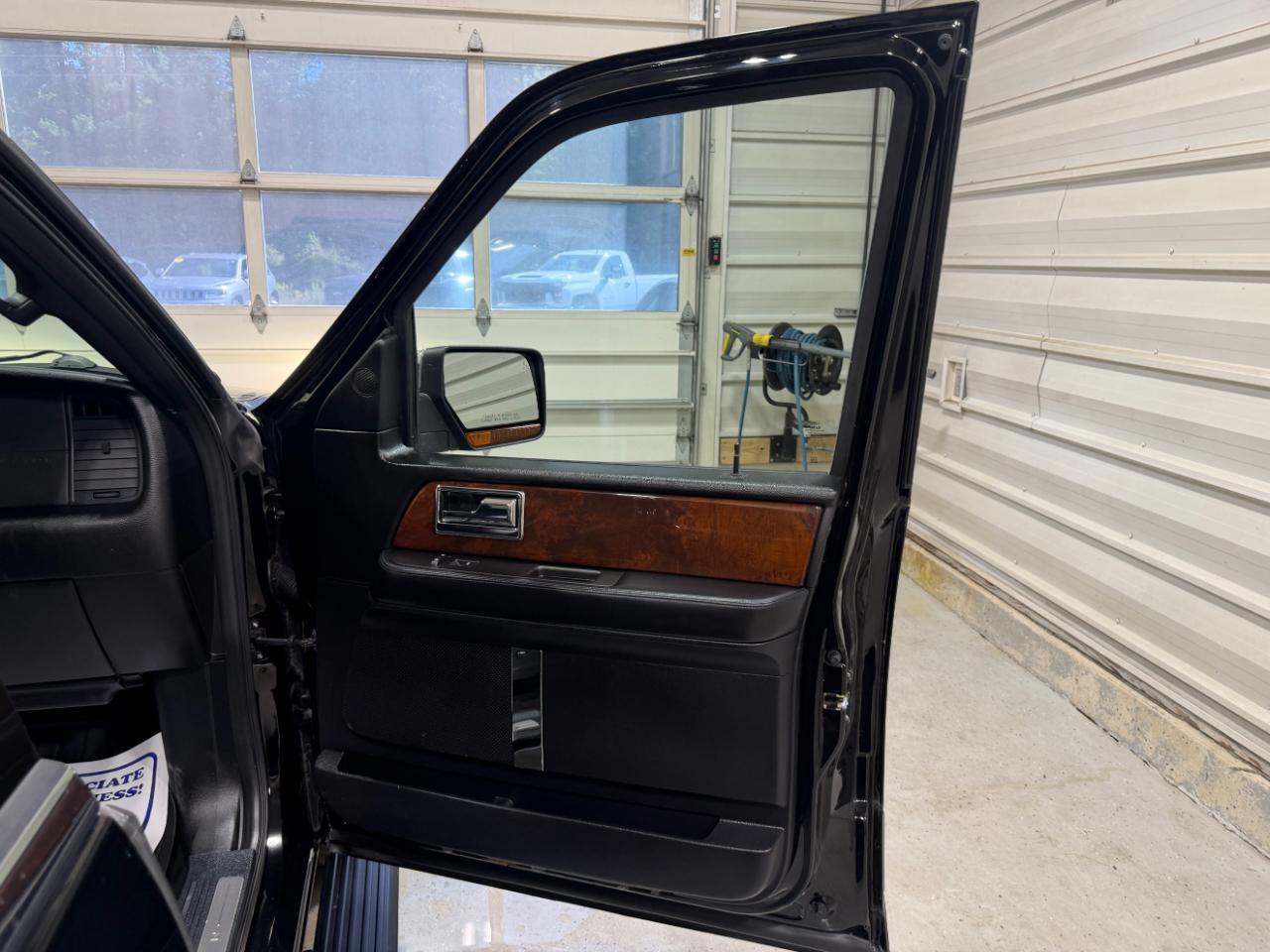 Lincoln Navigator L 4WD 4dr Select 2016