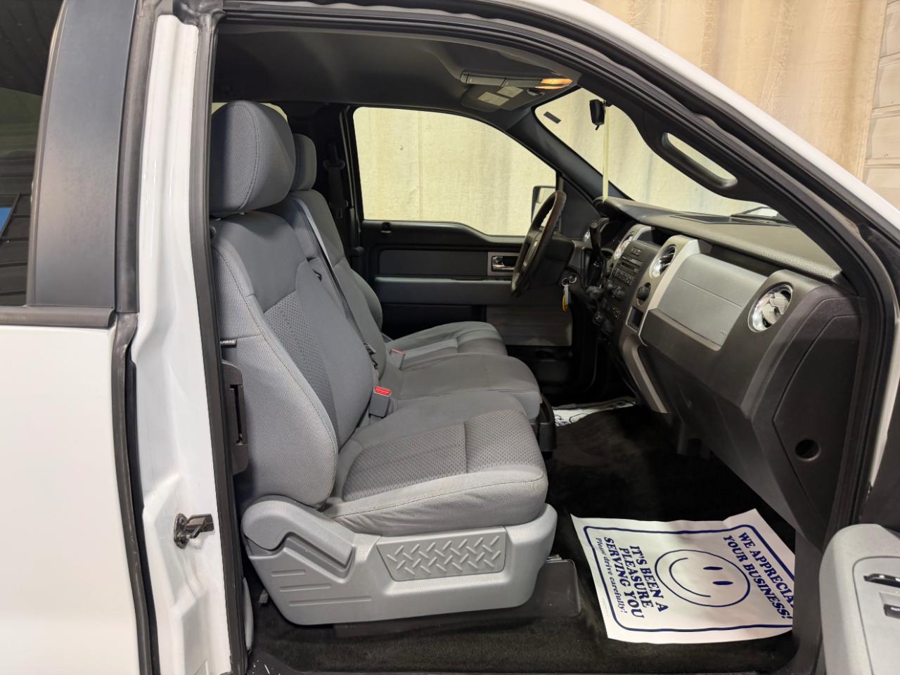 Ford F-150 4WD SuperCab 145" XLT 2011