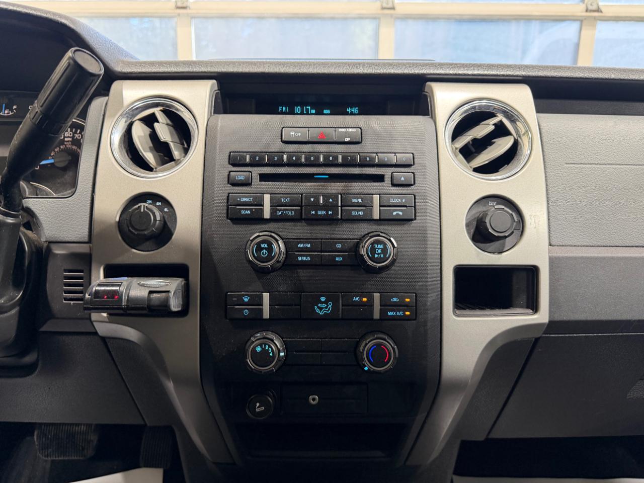 Ford F-150 4WD SuperCab 145" XLT 2011