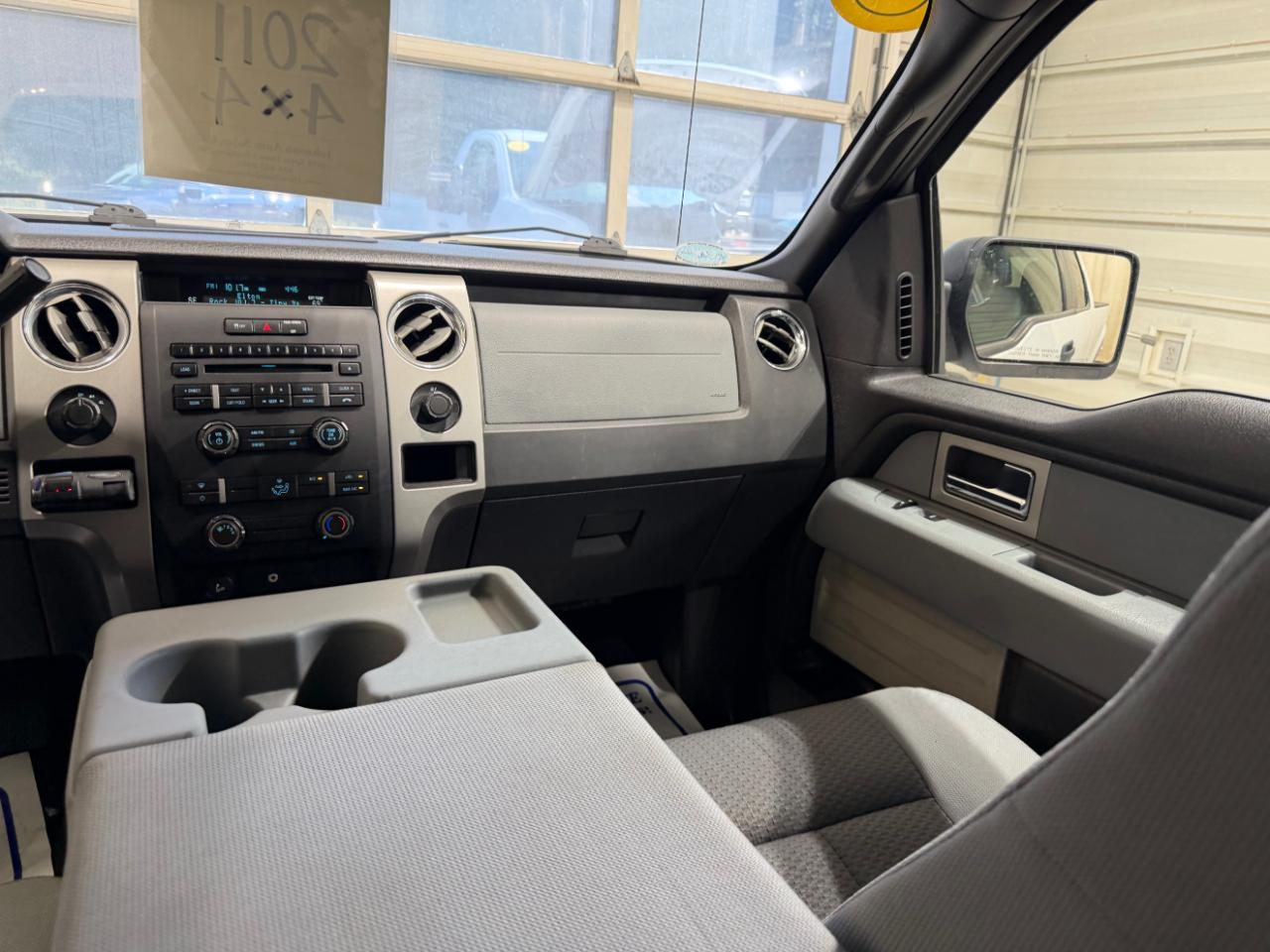 Ford F-150 4WD SuperCab 145" XLT 2011