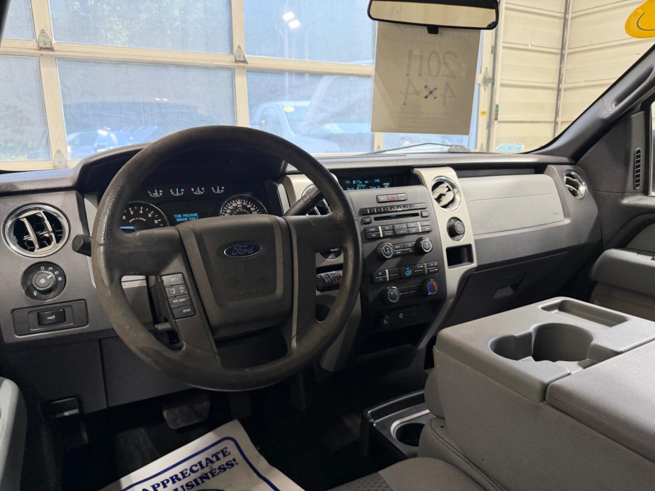 Ford F-150 4WD SuperCab 145" XLT 2011