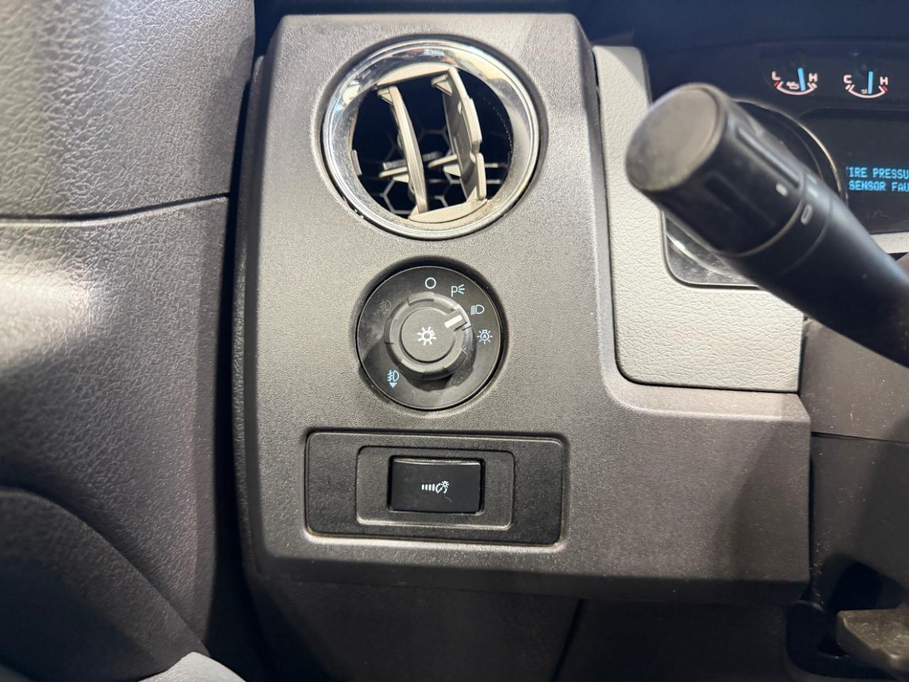 Ford F-150 4WD SuperCab 145" XLT 2011