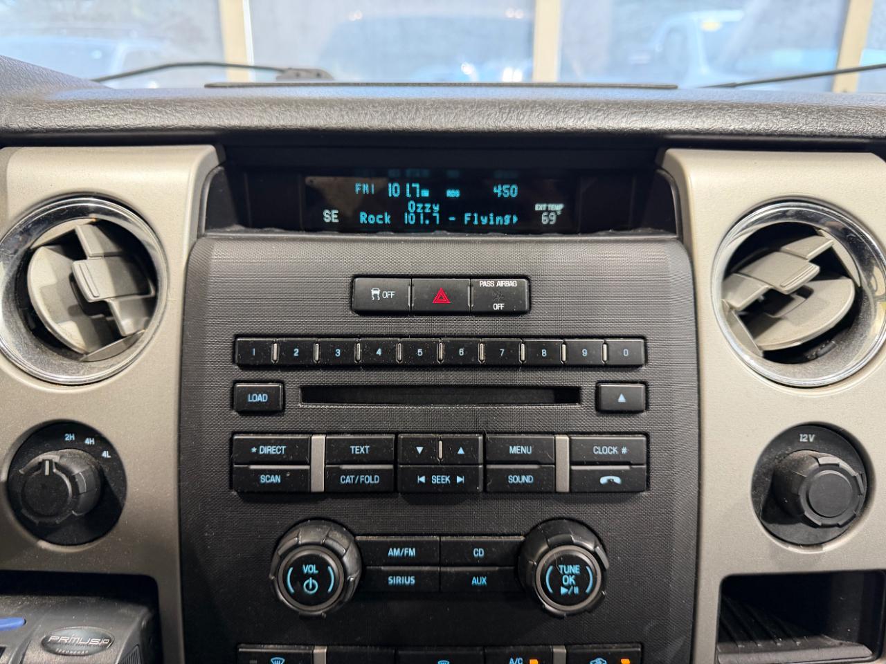Ford F-150 4WD SuperCab 145" XLT 2011