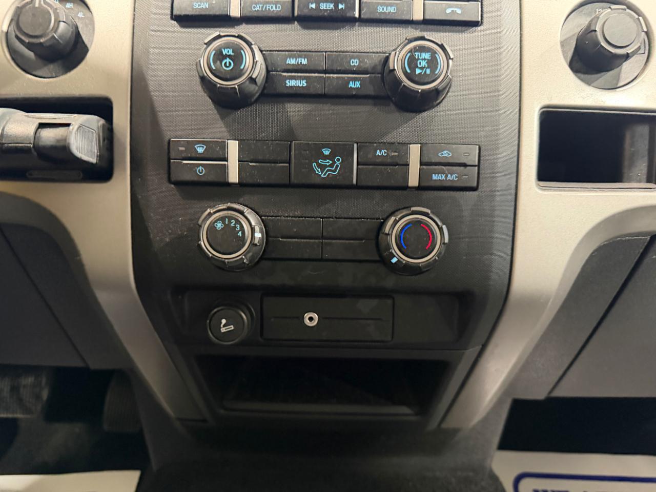 Ford F-150 4WD SuperCab 145" XLT 2011