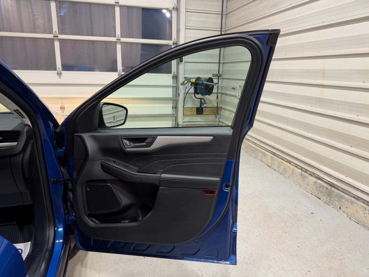 Ford Escape SE Hybrid FWD 2022