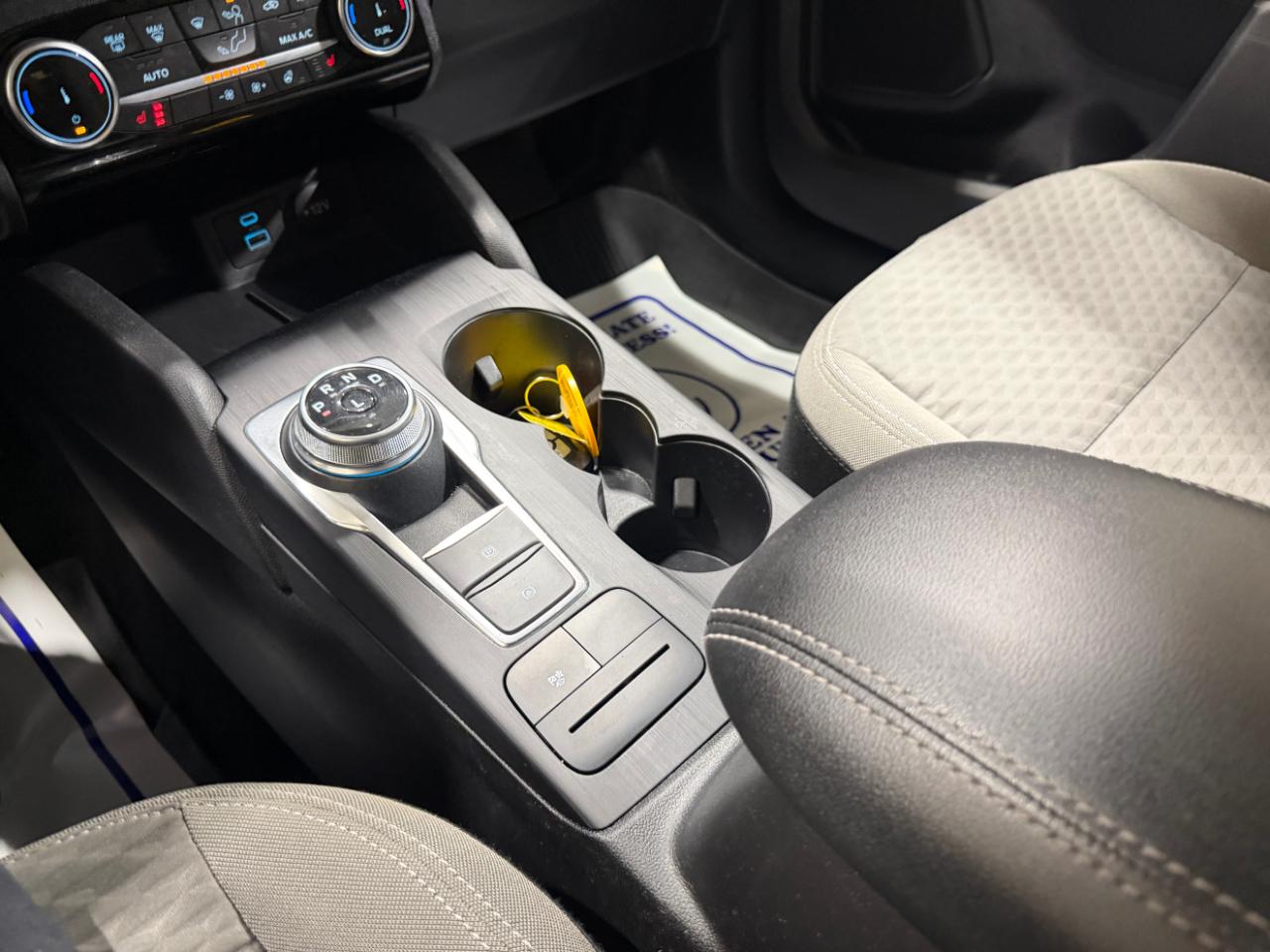 Ford Escape SE Hybrid FWD 2022