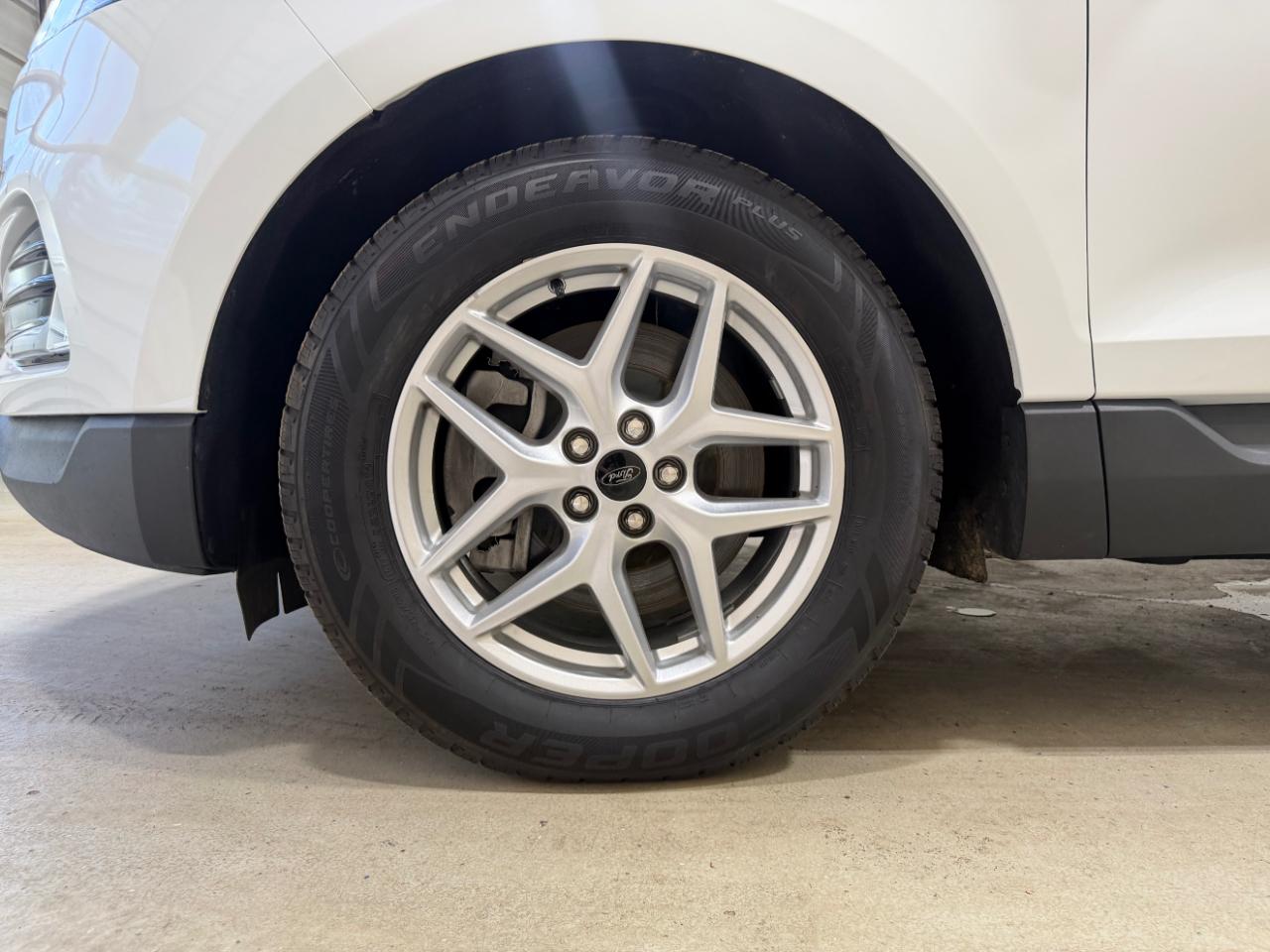 Ford Edge SEL AWD 2023