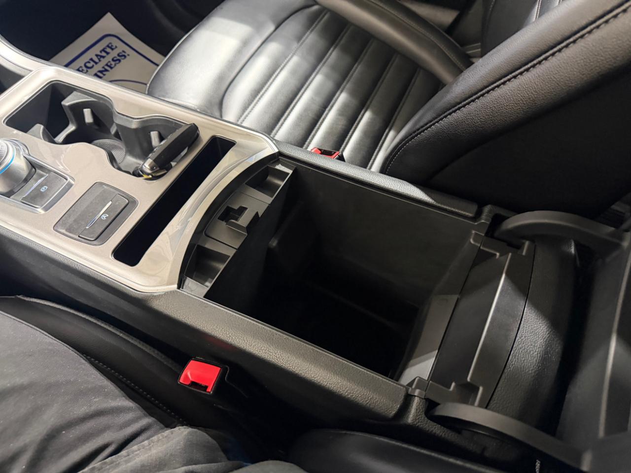 Ford Edge SEL AWD 2024