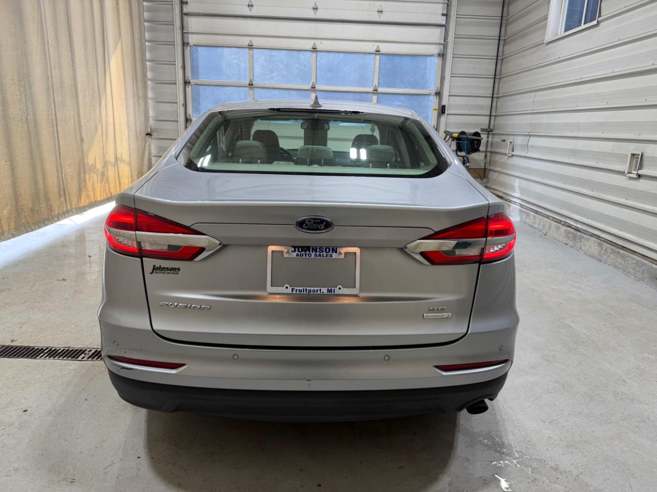 Ford Fusion SE FWD 2020