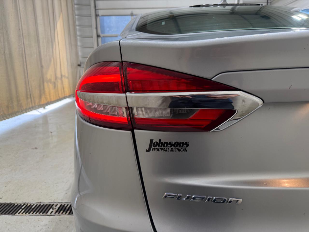 Ford Fusion SE FWD 2020
