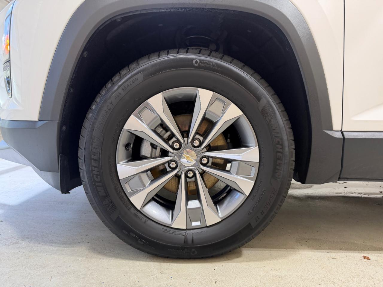 Chevrolet Equinox AWD 4dr LT w/2LT 2025
