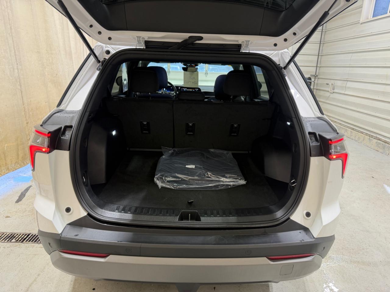Chevrolet Equinox AWD 4dr LT w/2LT 2025
