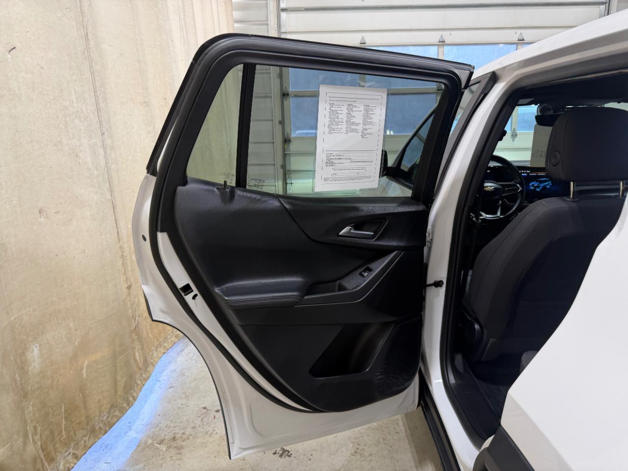 Chevrolet Equinox AWD 4dr LT w/2LT 2025