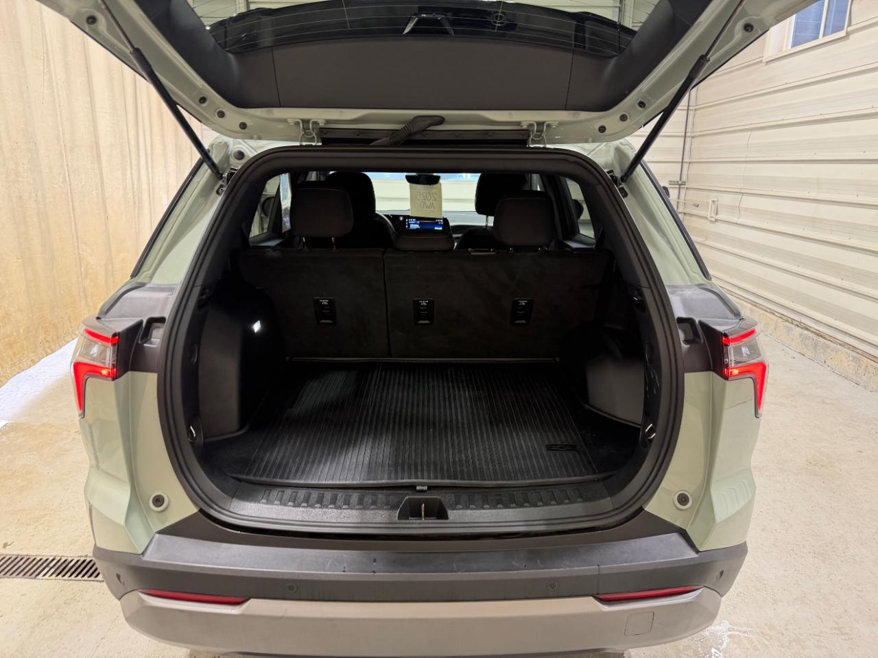 Chevrolet Equinox AWD 4dr LT w/2LT 2025