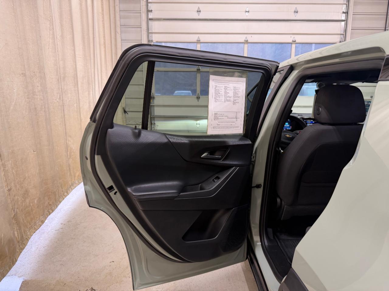 Chevrolet Equinox AWD 4dr LT w/2LT 2025