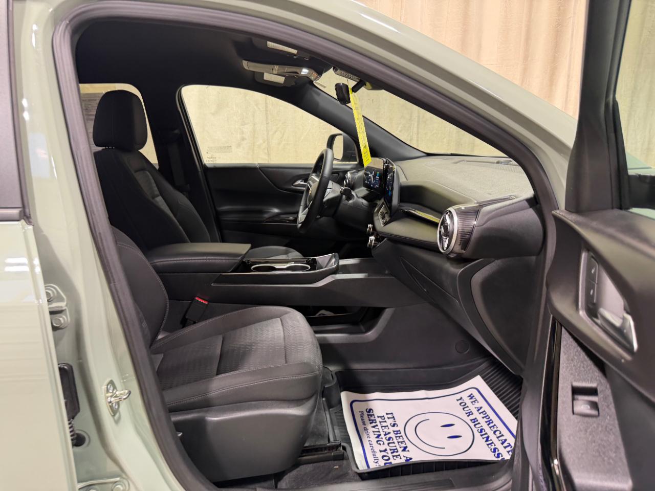 Chevrolet Equinox AWD 4dr LT w/2LT 2025