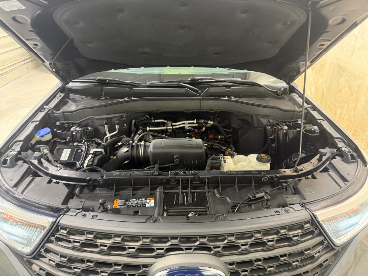 Ford Explorer Base 4WD 2021