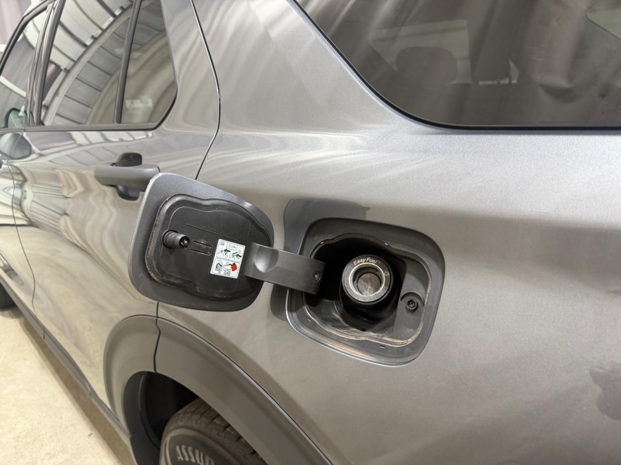 Ford Explorer Base 4WD 2021