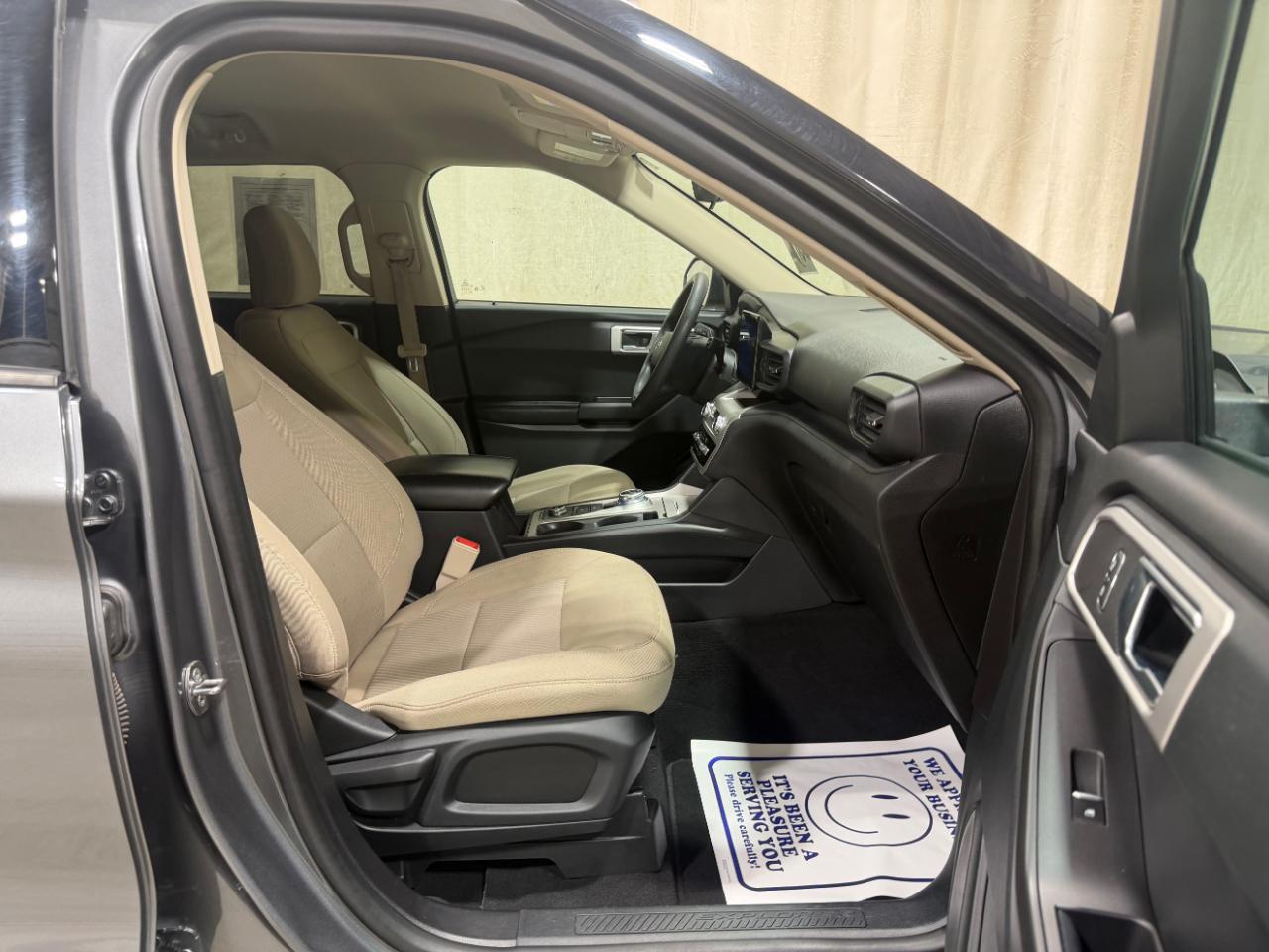 Ford Explorer Base 4WD 2021
