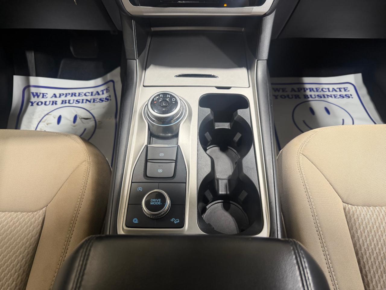 Ford Explorer Base 4WD 2021